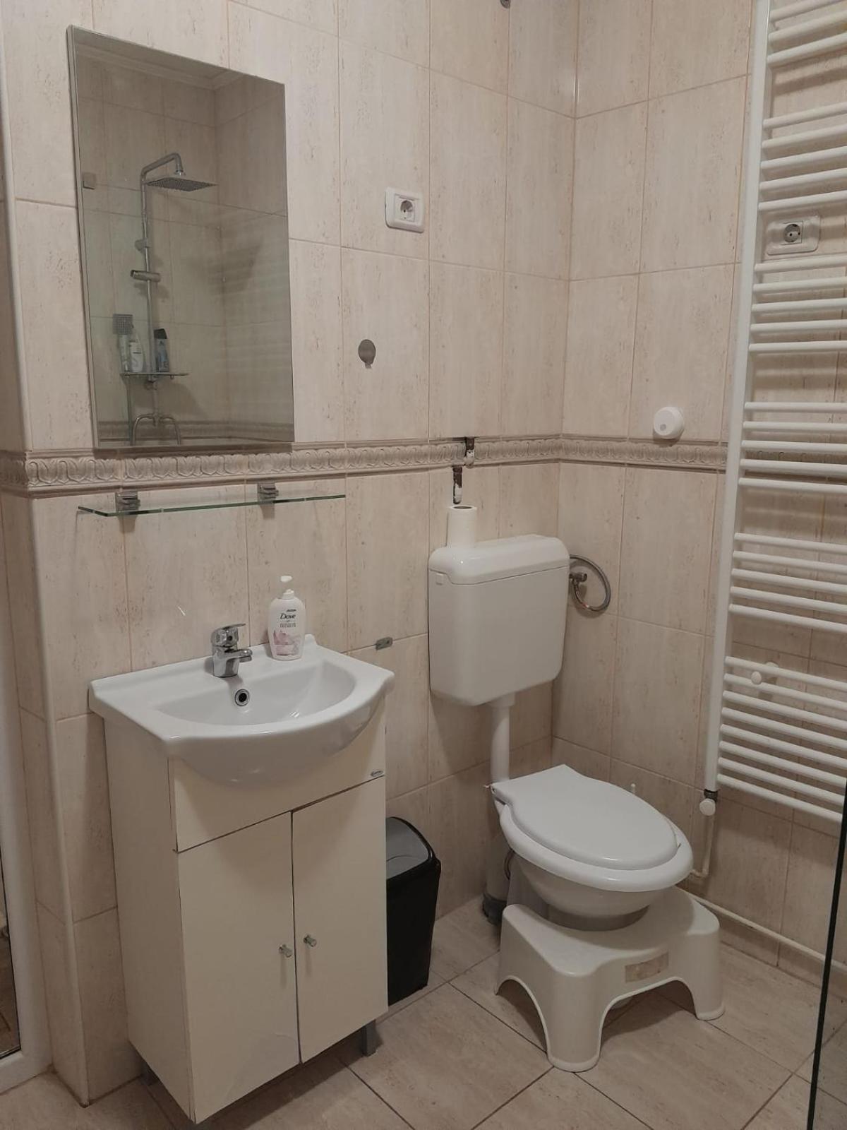 Apartament Andreas Apartment Арад Екстериор снимка